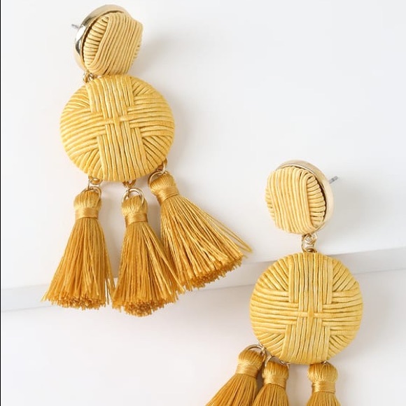 🆕 Camel Tassel Earrings - Picture 2 of 3